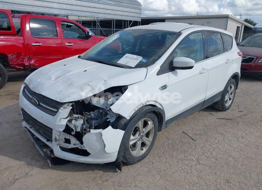 Photo 2 of 2014 Ford Escape SE (VIN 1FMCU0GX8EUE25742)