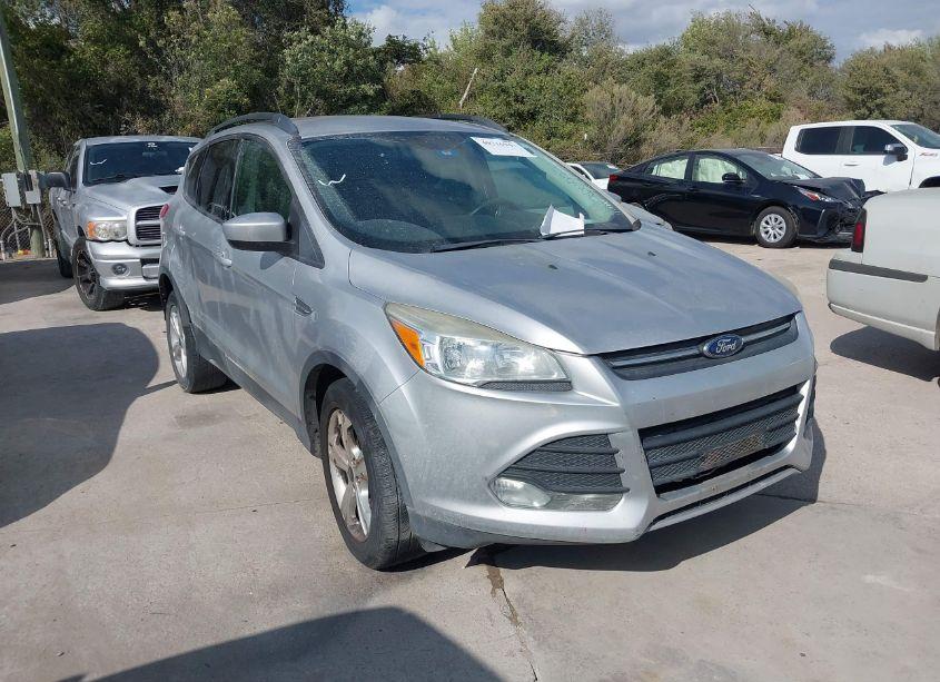 2015 Ford Escape SE (VIN 1FMCU0GX8FUA94937) main photo