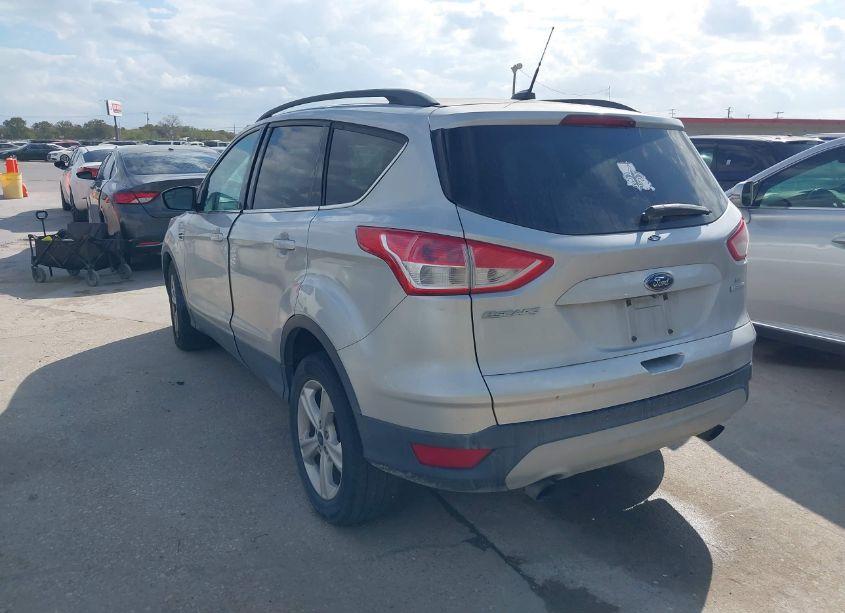 Photo 3 of 2015 Ford Escape SE (VIN 1FMCU0GX8FUA94937)