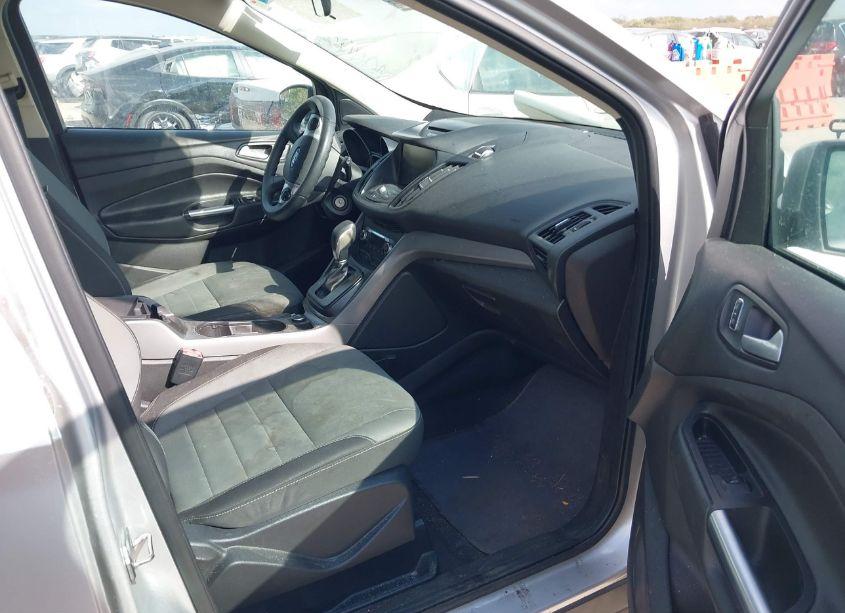 Photo 5 of 2015 Ford Escape SE (VIN 1FMCU0GX8FUA94937)