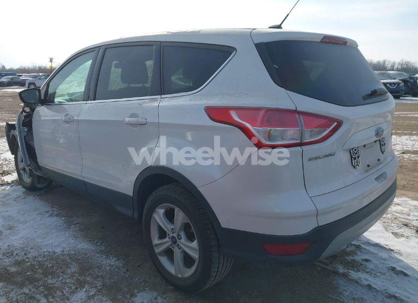 Photo 3 of 2015 Ford Escape SE (VIN 1FMCU0GX8FUB03037)