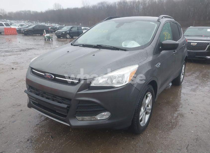 Photo 2 of 2015 Ford Escape SE (VIN 1FMCU0GX8FUB25796)