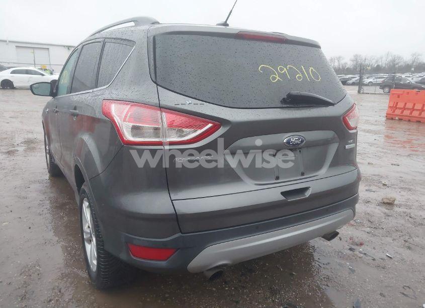 Photo 3 of 2015 Ford Escape SE (VIN 1FMCU0GX8FUB25796)