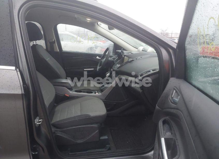 Photo 5 of 2015 Ford Escape SE (VIN 1FMCU0GX8FUB25796)