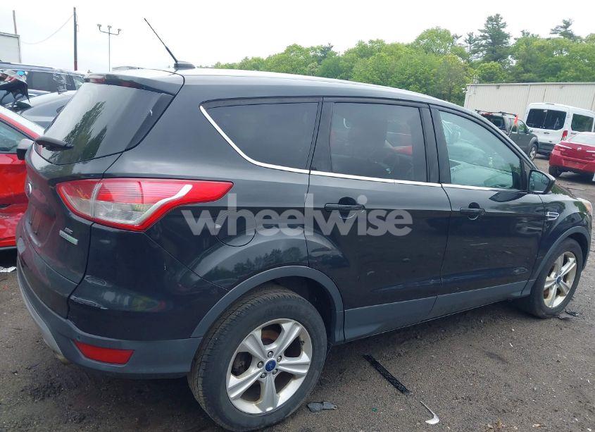 Photo 6 of 2015 Ford Escape SE (VIN 1FMCU0GX8FUB42629)