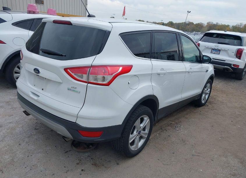 Photo 4 of 2015 Ford Escape SE (VIN 1FMCU0GX8FUC43234)