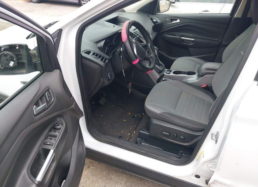 Photo 5 of 2015 Ford Escape SE (VIN 1FMCU0GX8FUC43234)
