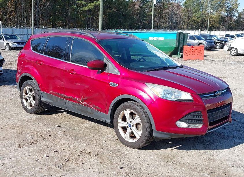 2016 Ford Escape SE (VIN 1FMCU0GX8GUA02937) main photo