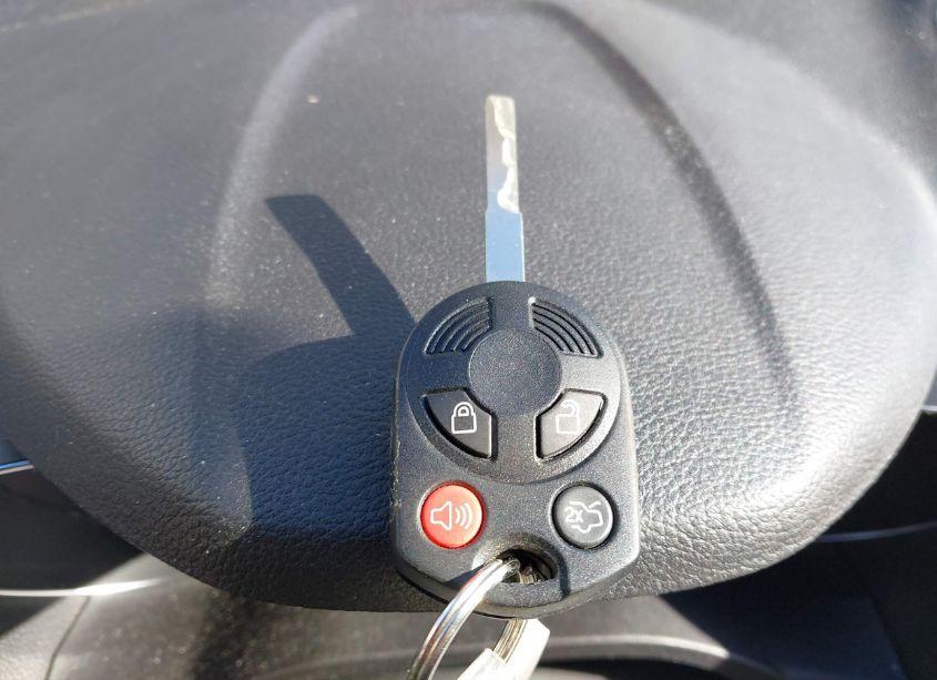 Photo 11 of 2016 Ford Escape SE (VIN 1FMCU0GX8GUA02937)