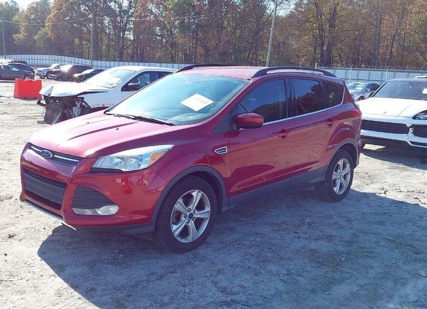 Photo 2 of 2016 Ford Escape SE (VIN 1FMCU0GX8GUA02937)