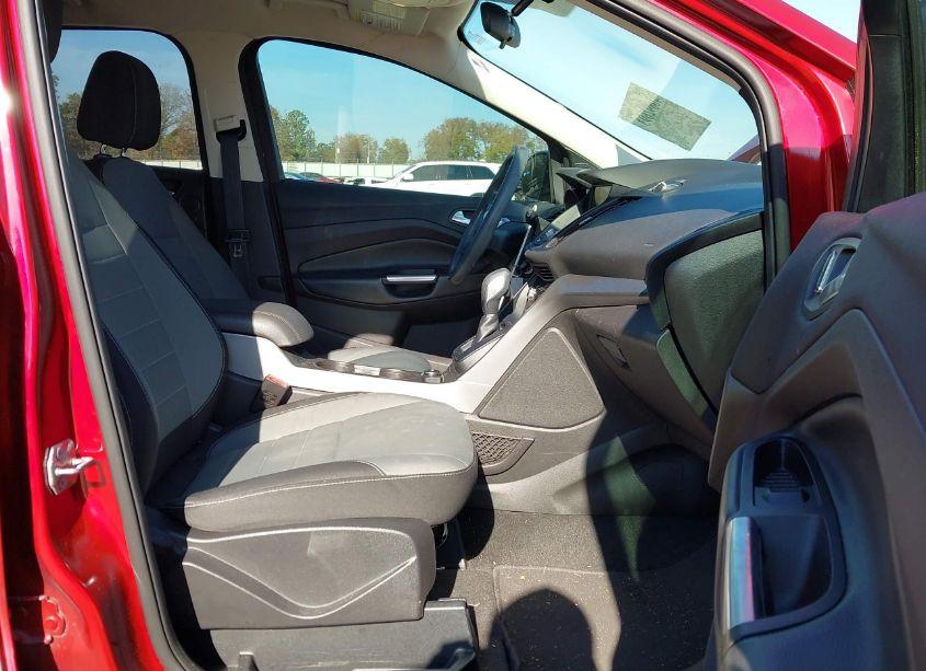 Photo 5 of 2016 Ford Escape SE (VIN 1FMCU0GX8GUA02937)