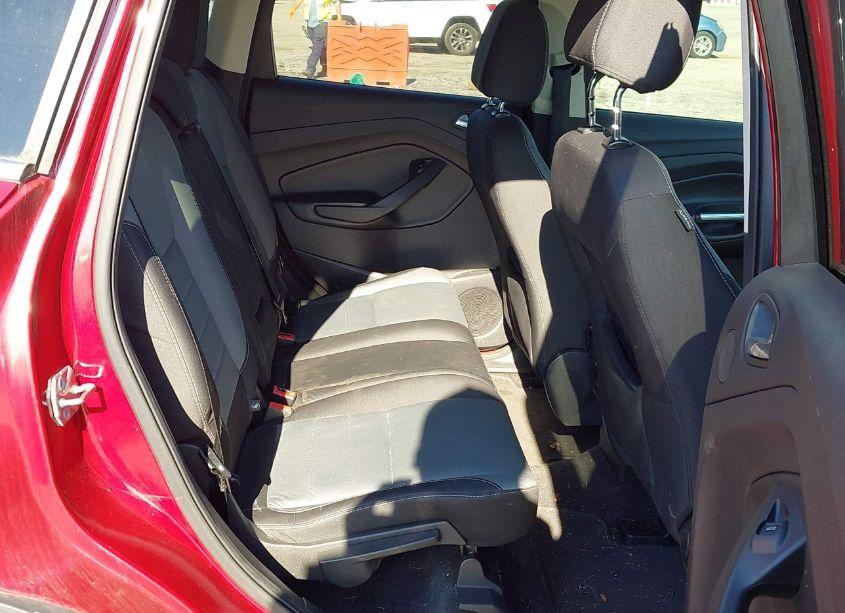 Photo 8 of 2016 Ford Escape SE (VIN 1FMCU0GX8GUA02937)