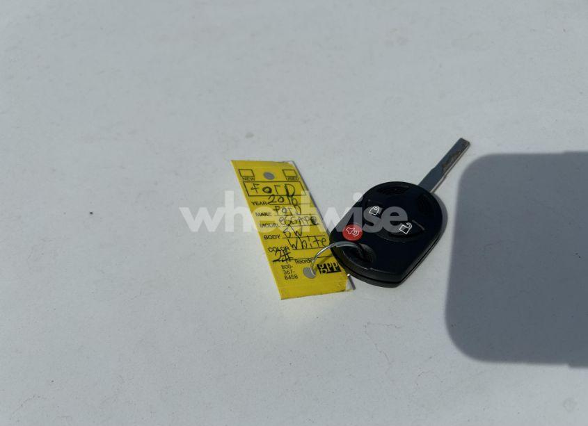 Photo 11 of 2016 Ford Escape SE (VIN 1FMCU0GX8GUA72471)