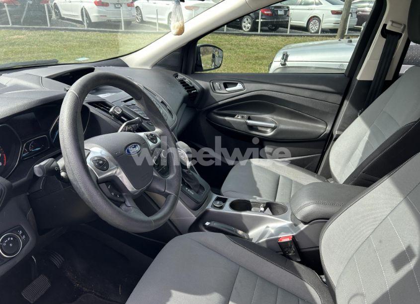 Photo 5 of 2016 Ford Escape SE (VIN 1FMCU0GX8GUA72471)