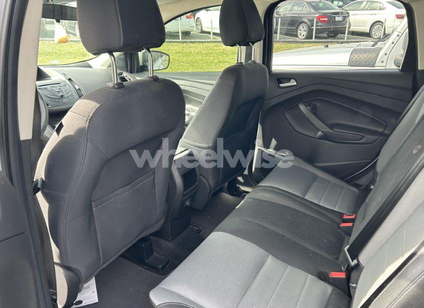 Photo 8 of 2016 Ford Escape SE (VIN 1FMCU0GX8GUA72471)