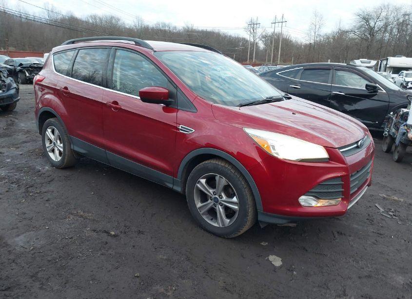 2016 Ford Escape SE (VIN 1FMCU0GX8GUB65443) main photo