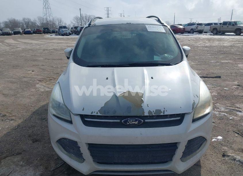 Photo 12 of 2016 Ford Escape SE (VIN 1FMCU0GX8GUC30713)