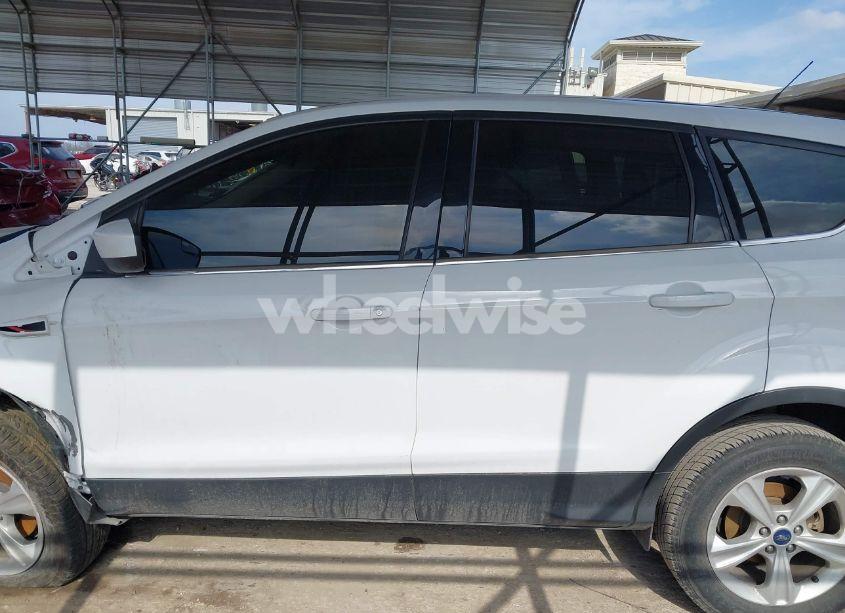 Photo 14 of 2016 Ford Escape SE (VIN 1FMCU0GX8GUC42134)