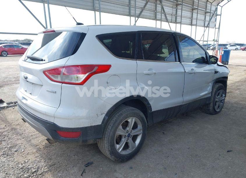 Photo 4 of 2016 Ford Escape SE (VIN 1FMCU0GX8GUC42134)