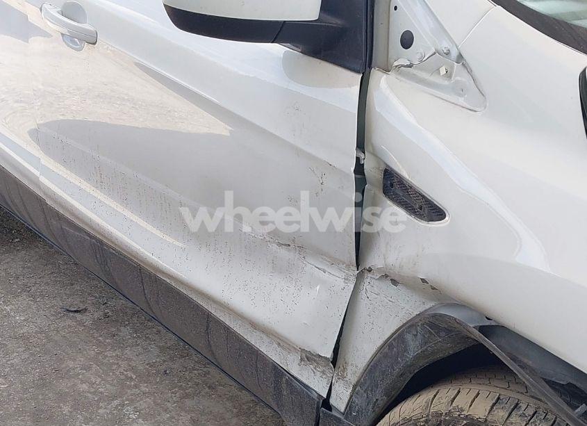 Photo 6 of 2016 Ford Escape SE (VIN 1FMCU0GX8GUC42134)