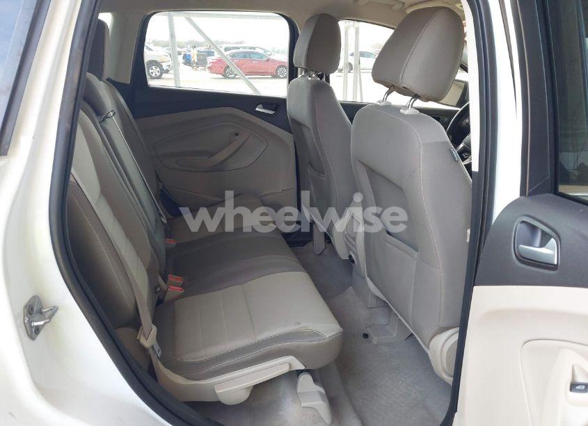 Photo 8 of 2016 Ford Escape SE (VIN 1FMCU0GX8GUC42134)