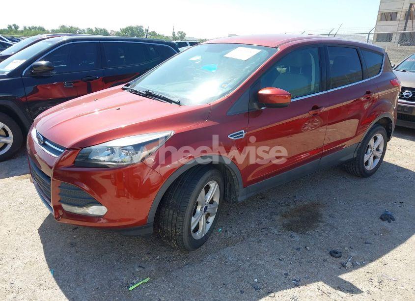 Photo 2 of 2016 Ford Escape SE (VIN 1FMCU0GX8GUC61671)