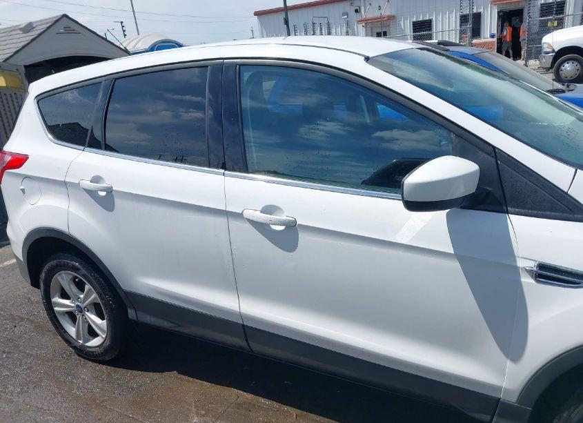 Photo 13 of 2016 Ford Escape SE (VIN 1FMCU0GX8GUC86442)