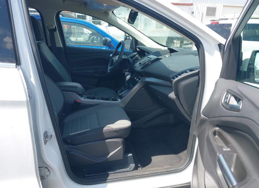 Photo 5 of 2016 Ford Escape SE (VIN 1FMCU0GX8GUC86442)