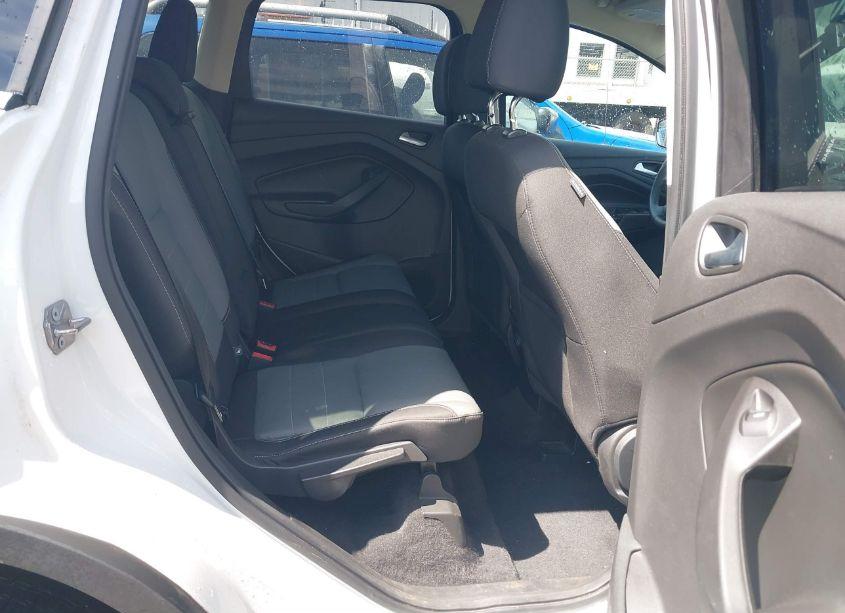 Photo 8 of 2016 Ford Escape SE (VIN 1FMCU0GX8GUC86442)