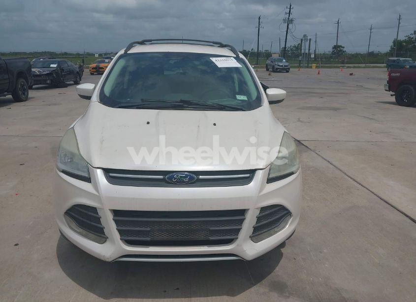 Photo 6 of 2013 Ford Escape SE (VIN 1FMCU0GX9DUA16843)