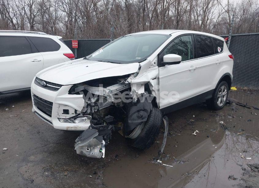 Photo 2 of 2013 Ford Escape SE (VIN 1FMCU0GX9DUA53035)