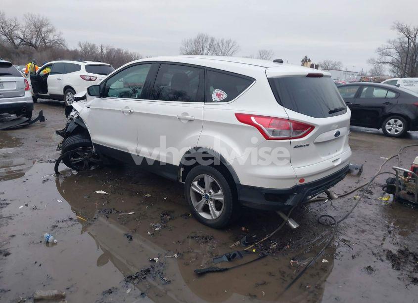 Photo 3 of 2013 Ford Escape SE (VIN 1FMCU0GX9DUA53035)