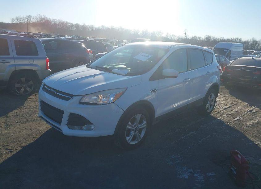 Photo 2 of 2013 Ford Escape SE (VIN 1FMCU0GX9DUA80381)