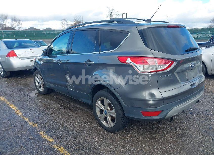 Photo 3 of 2013 Ford Escape SE (VIN 1FMCU0GX9DUA92398)