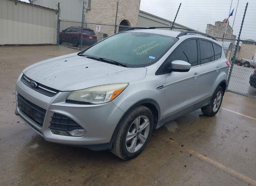 Photo 2 of 2013 Ford Escape SE (VIN 1FMCU0GX9DUC44910)