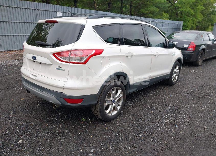 Photo 4 of 2013 Ford Escape SE (VIN 1FMCU0GX9DUD31996)