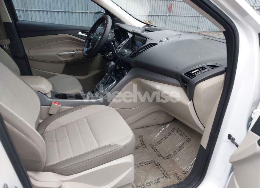 Photo 5 of 2013 Ford Escape SE (VIN 1FMCU0GX9DUD31996)