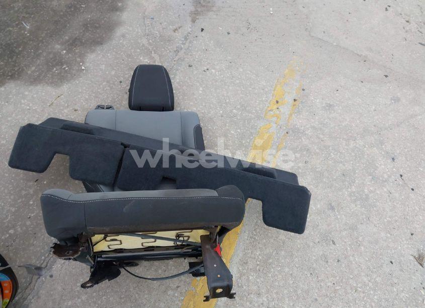 Photo 12 of 2014 Ford Escape SE (VIN 1FMCU0GX9EUC06692)