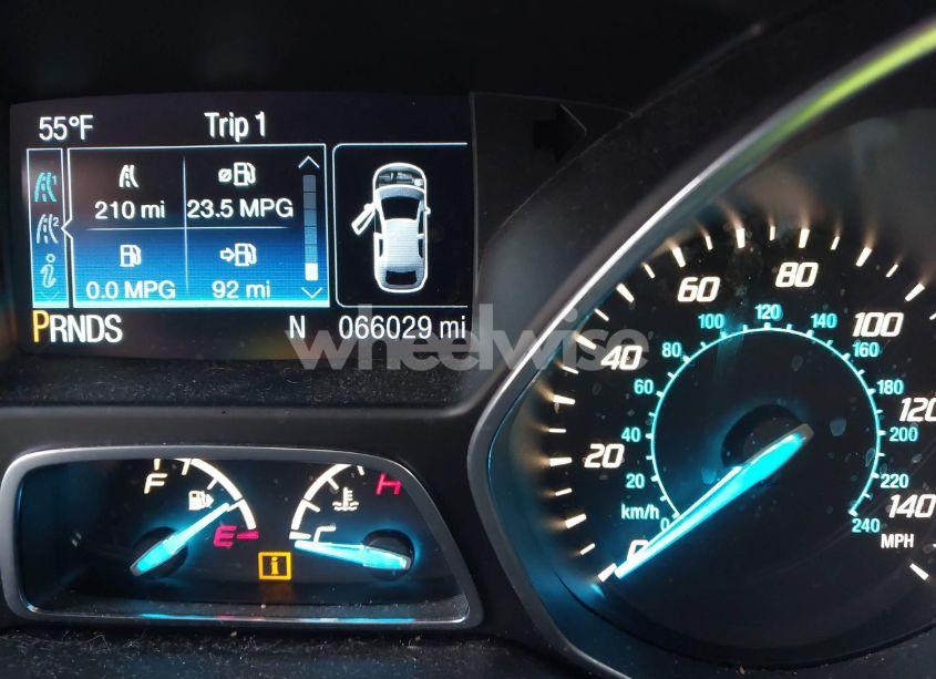 Photo 16 of 2014 Ford Escape SE (VIN 1FMCU0GX9EUC06692)