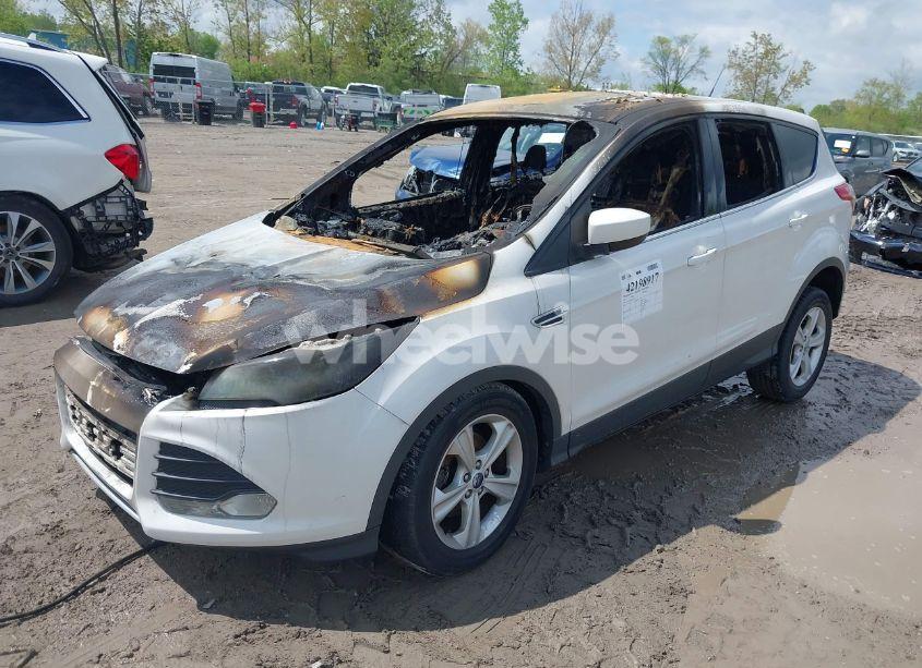 Photo 2 of 2014 Ford Escape SE (VIN 1FMCU0GX9EUC28711)