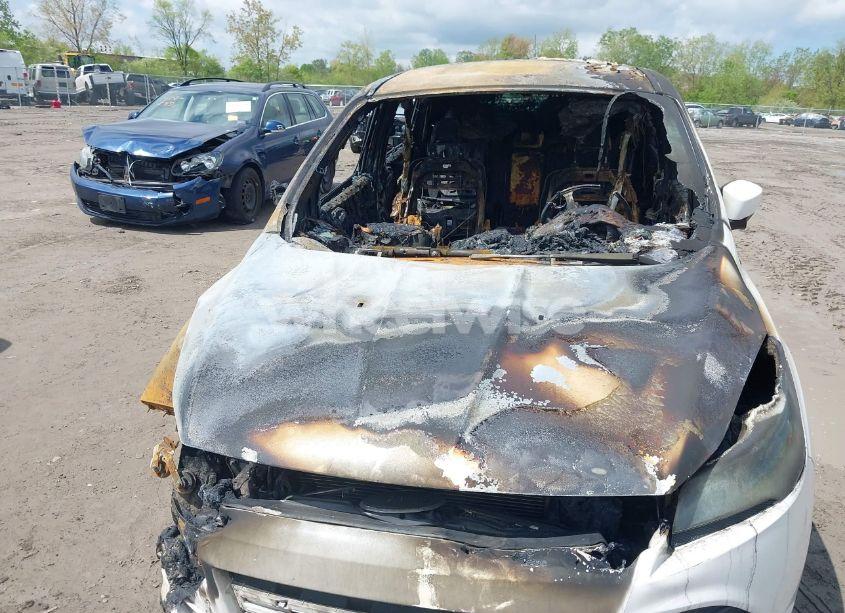 Photo 6 of 2014 Ford Escape SE (VIN 1FMCU0GX9EUC28711)