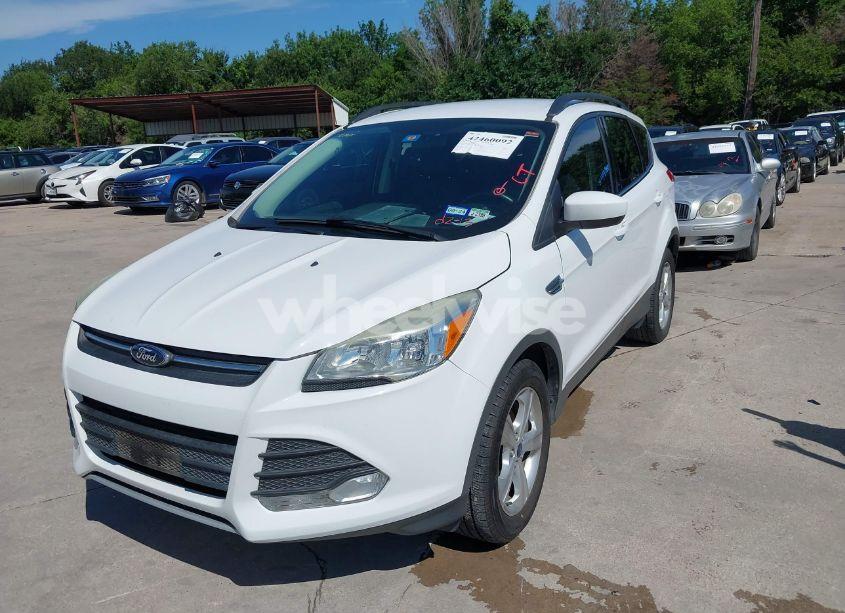 Photo 2 of 2014 Ford Escape SE (VIN 1FMCU0GX9EUD16853)