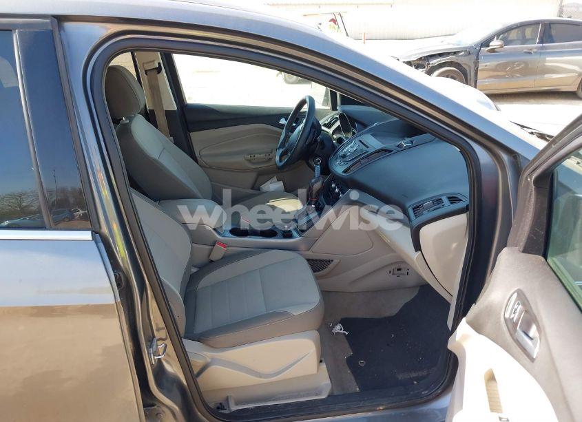 Photo 5 of 2014 Ford Escape SE (VIN 1FMCU0GX9EUE20677)