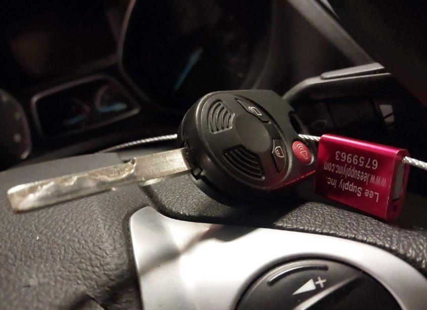 Photo 11 of 2015 Ford Escape SE (VIN 1FMCU0GX9FUA07997)