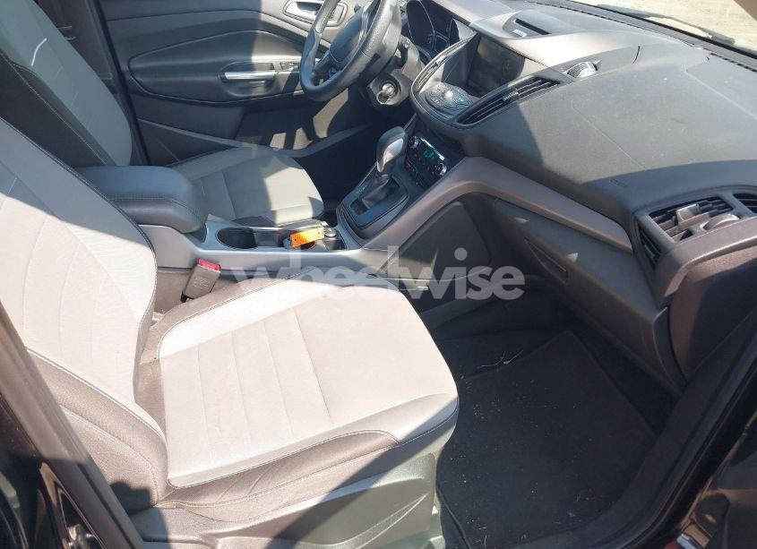 Photo 5 of 2015 Ford Escape SE (VIN 1FMCU0GX9FUB46219)