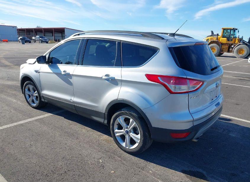 Photo 3 of 2015 Ford Escape SE (VIN 1FMCU0GX9FUC14132)