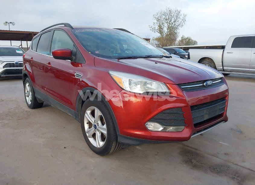 2015 Ford Escape SE (VIN 1FMCU0GX9FUC35305) main photo