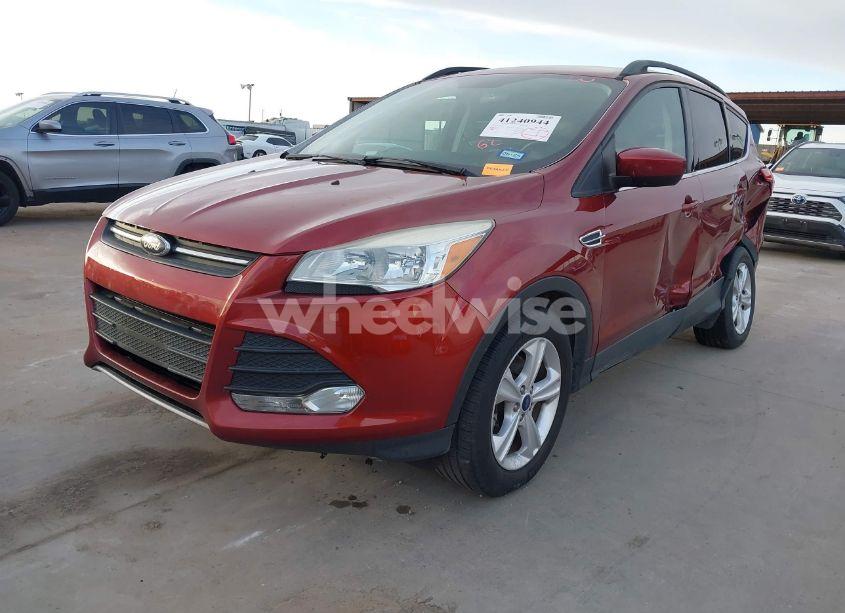 Photo 2 of 2015 Ford Escape SE (VIN 1FMCU0GX9FUC35305)