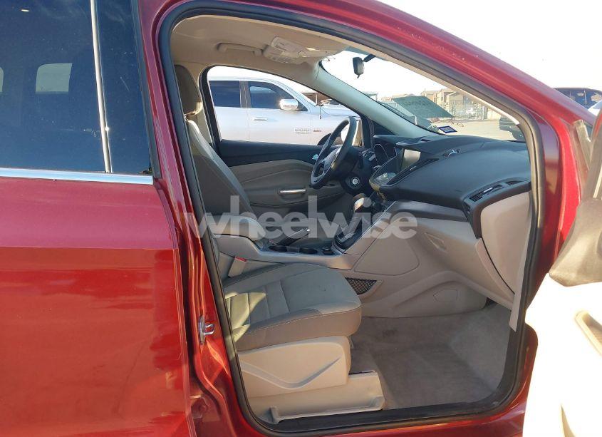 Photo 5 of 2015 Ford Escape SE (VIN 1FMCU0GX9FUC35305)