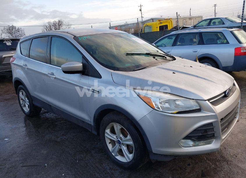 2015 Ford Escape SE (VIN 1FMCU0GX9FUC89008) main photo